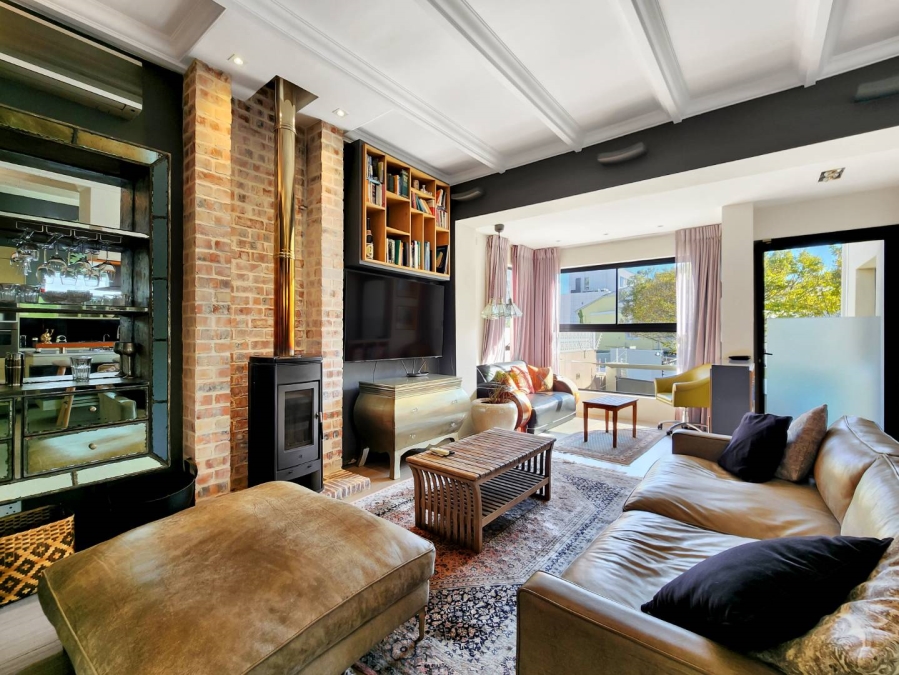 To Let 2 Bedroom Property for Rent in Green Point Western Cape